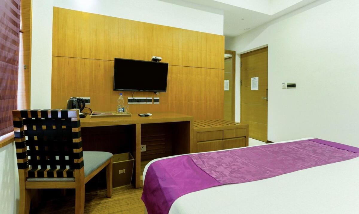 Medora Hotel Kozhikode Zewnętrze zdjęcie